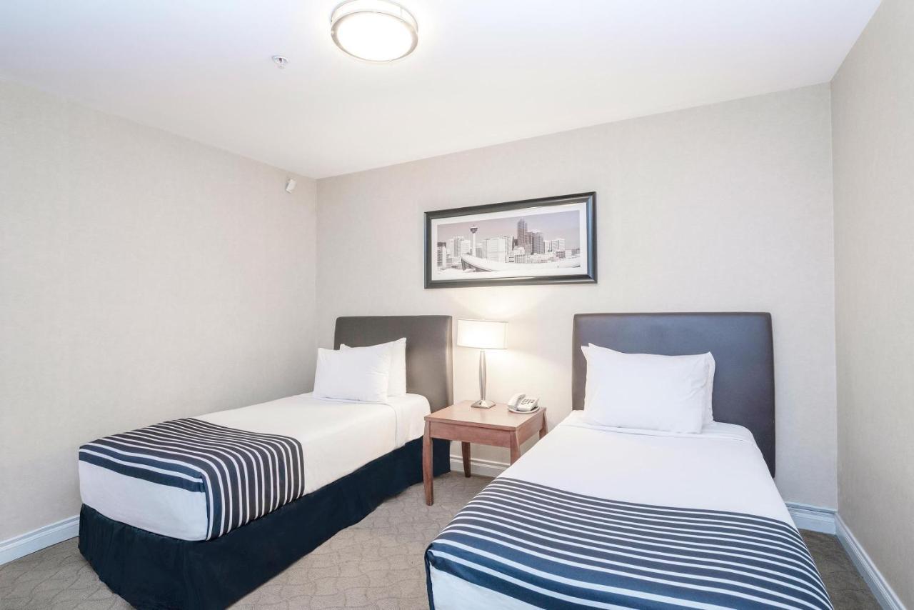 Sandman Hotel & Suites Calgary West Exterior photo