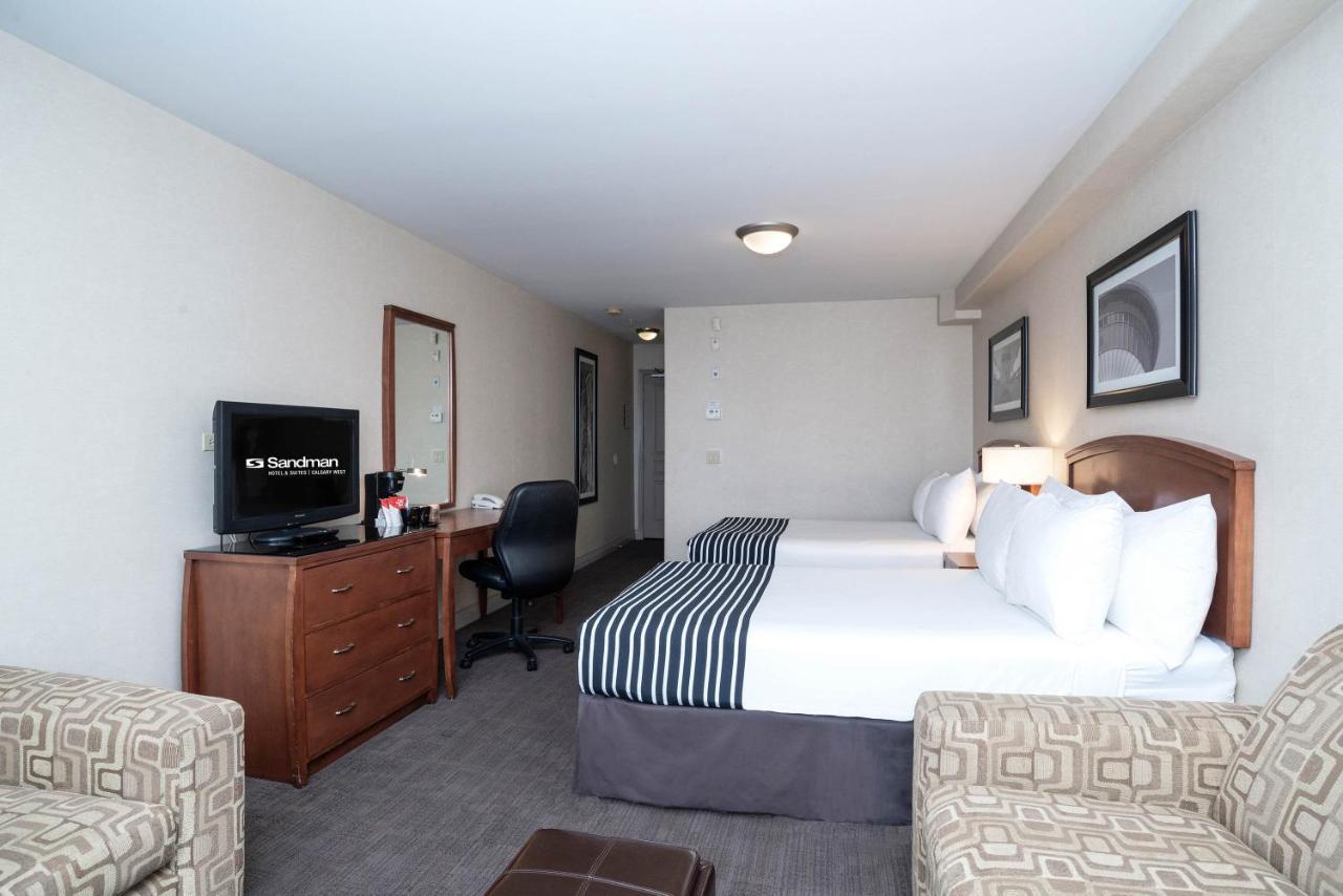 Sandman Hotel & Suites Calgary West Exterior photo