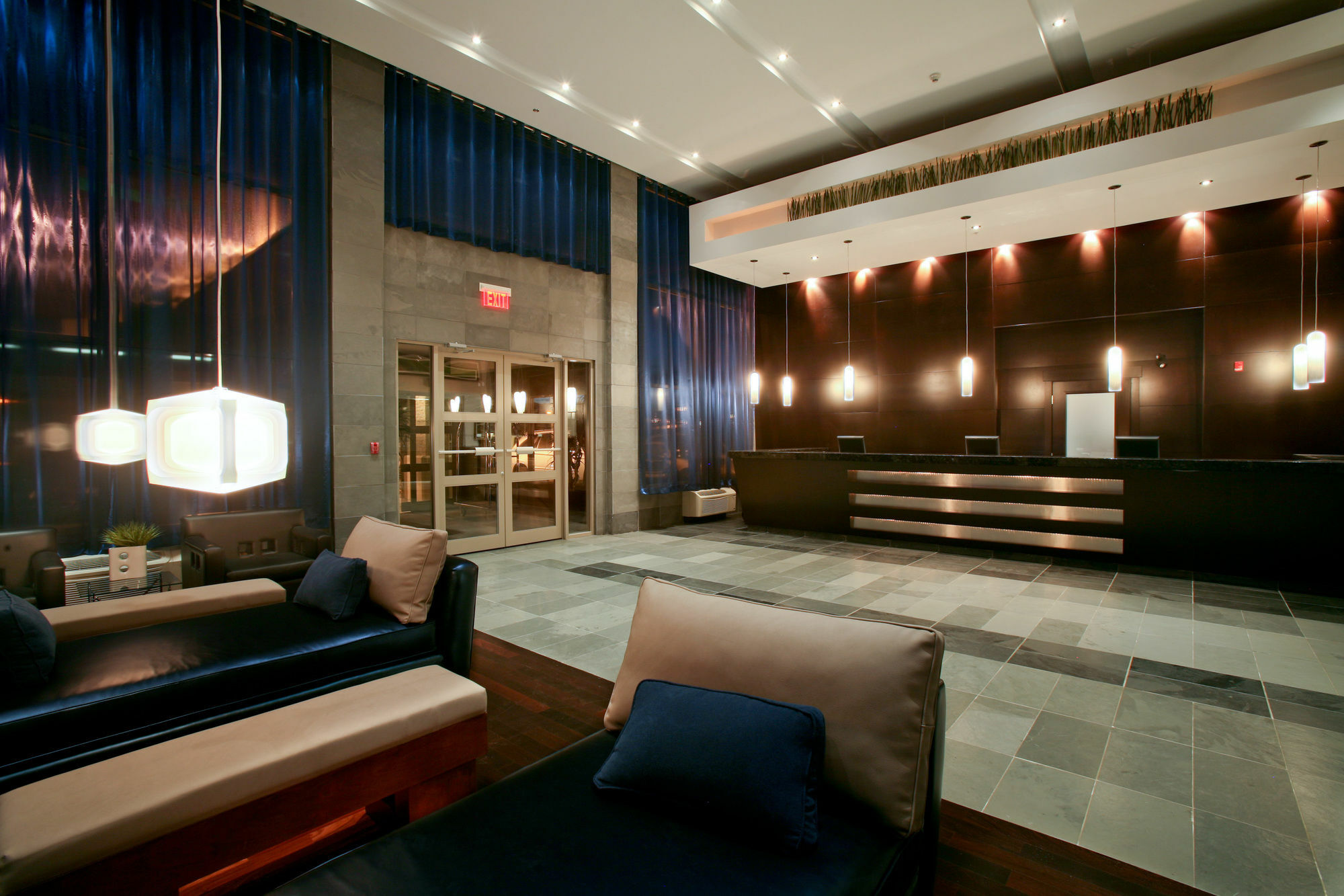 Sandman Hotel & Suites Calgary West Exterior photo